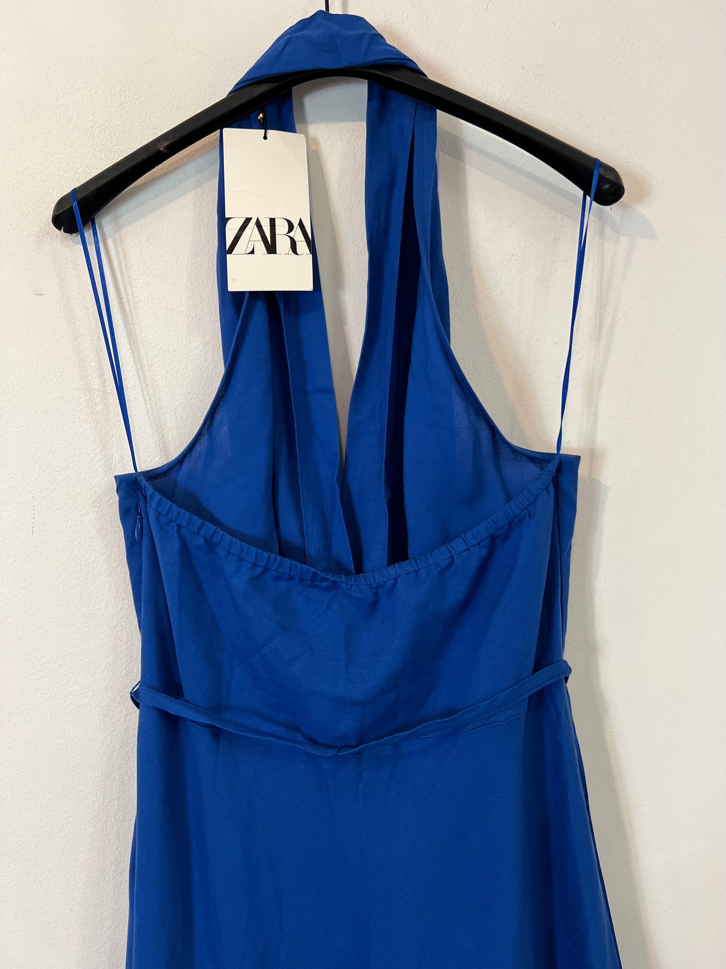 ZARA. Blue neckline Tm