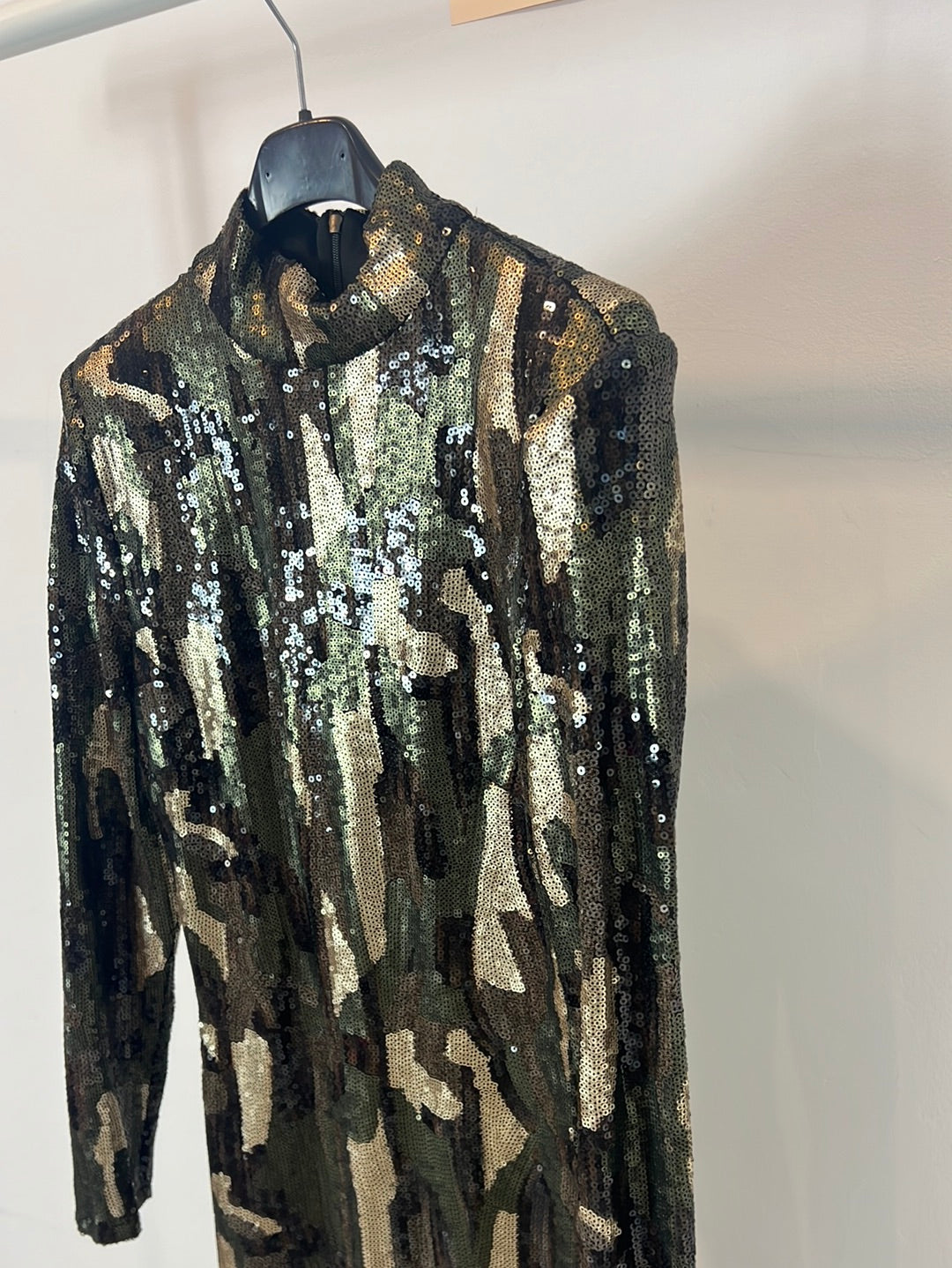 ZARA. Vestido lentejuelas camuflaje T.s