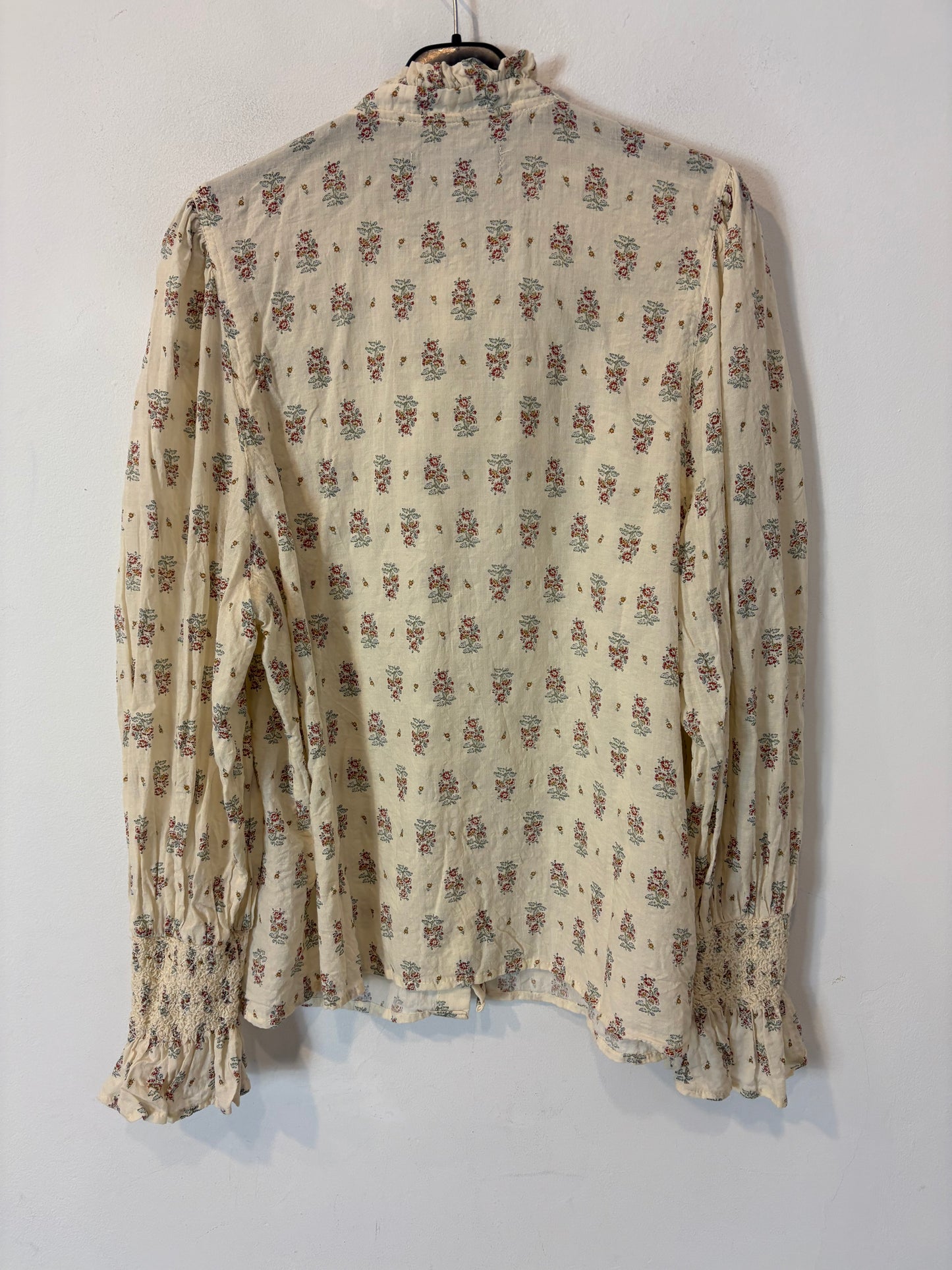 LLOYD´S. Blusa floral textura
