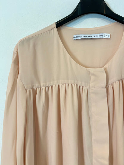 &OTHER STORIES. Blusa rosa plisada T.36