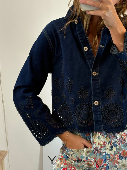 AMEÉ. Sleeveless fringed sweater S.(s)