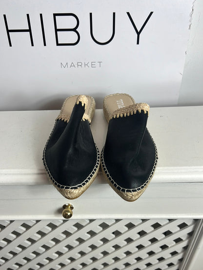 MACARENA. Sandalia esparto piel negra. T 37