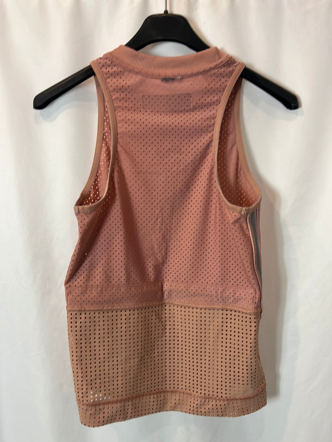 ADIDAS STELLA McCARTNEY. Pink perforated sports top. TS