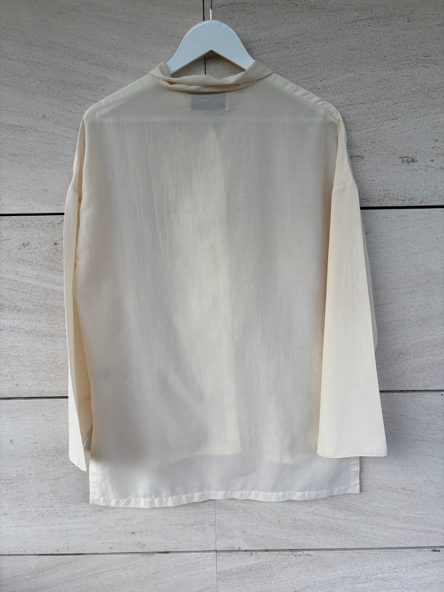 CORTANA. Camisa beige algodón y seda