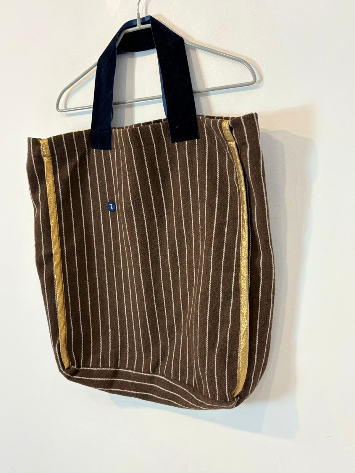 7 ROOMS. Bolso tote Amanda rayas