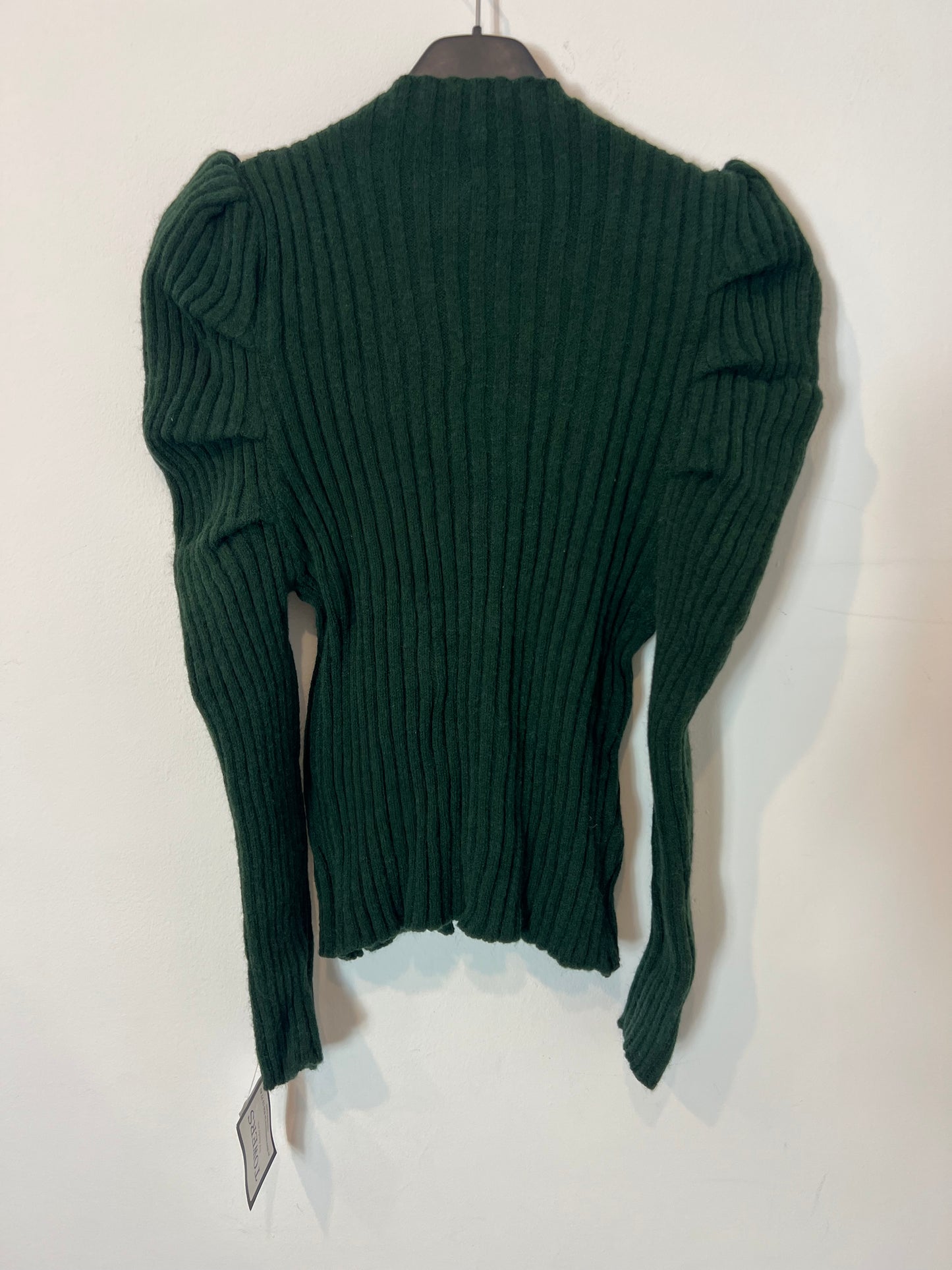 TOWERS BY ANDREA. Green cable knit top/sweater Tu(S)