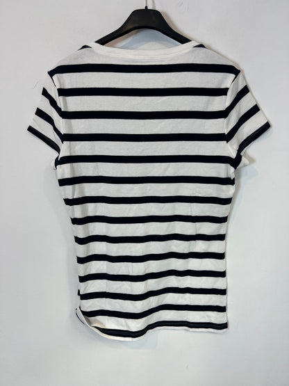 TOMMY  HILFIGUER. Camiseta rayas letras bordadas. T L