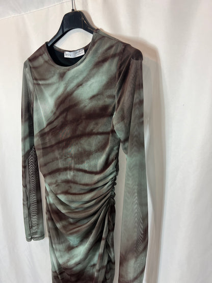 BERSHKA. Vestido fruncido verde T.xs