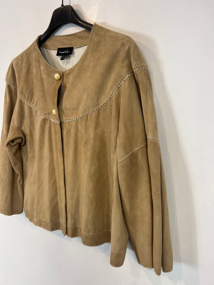 OTRAS. Chaqueta beige botones. T S