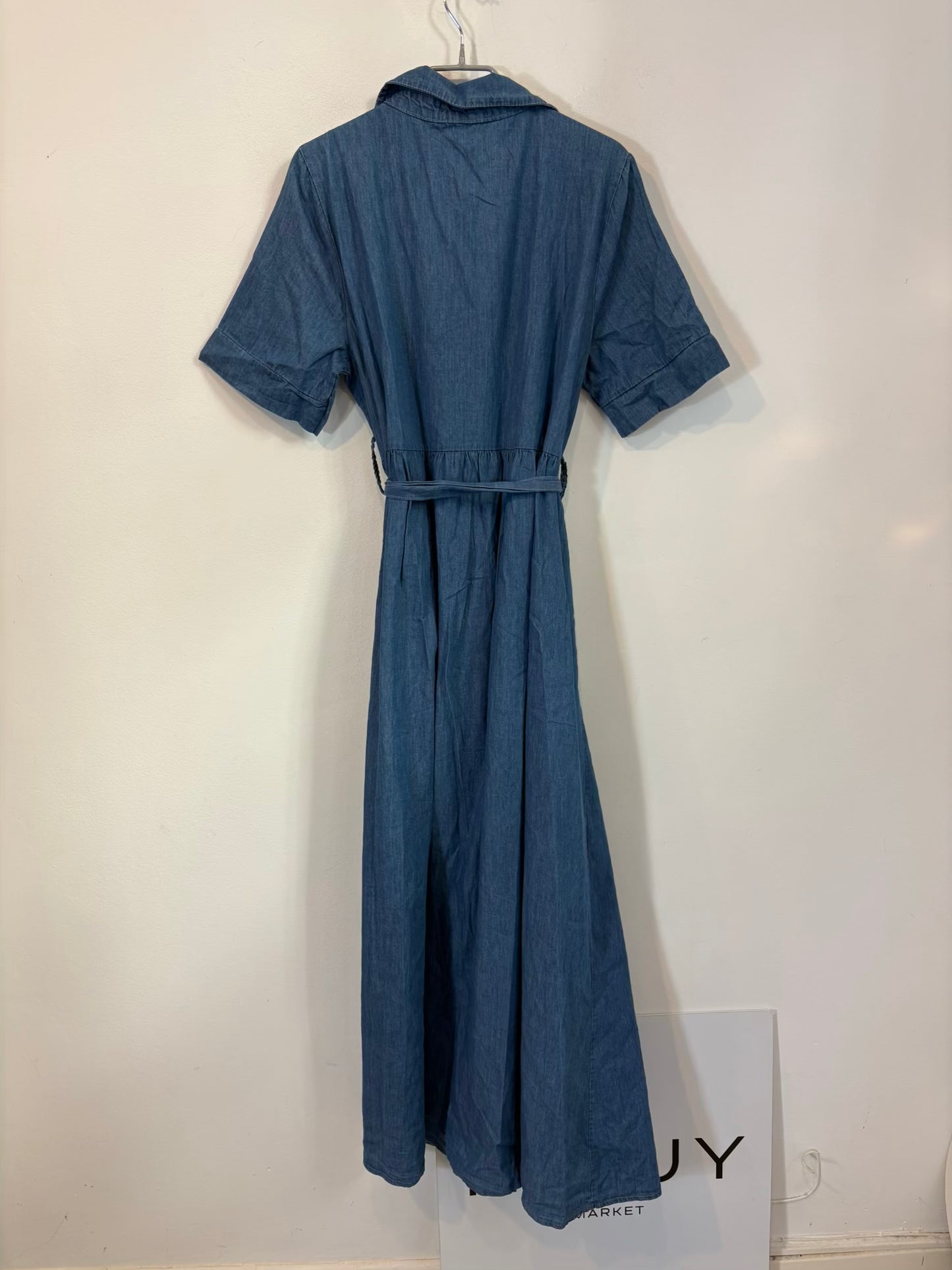 ALGO BONITO. Vestido denim largo abotonado