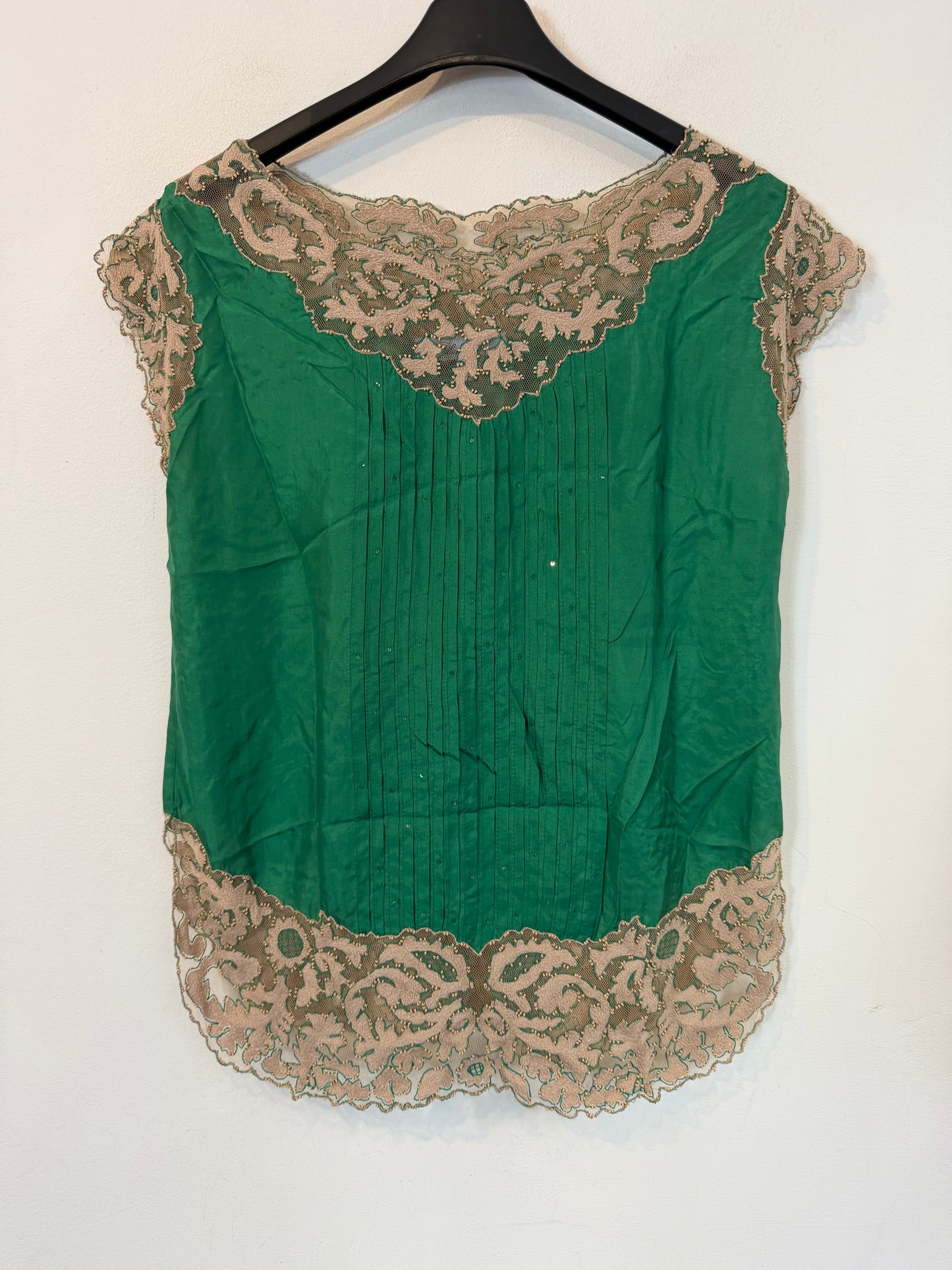 BLUMARINE. Top verde seda y encaje