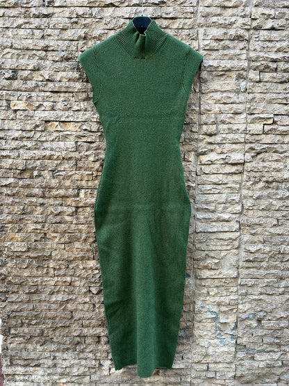 ZARA. Vestido midi verde punto elástico