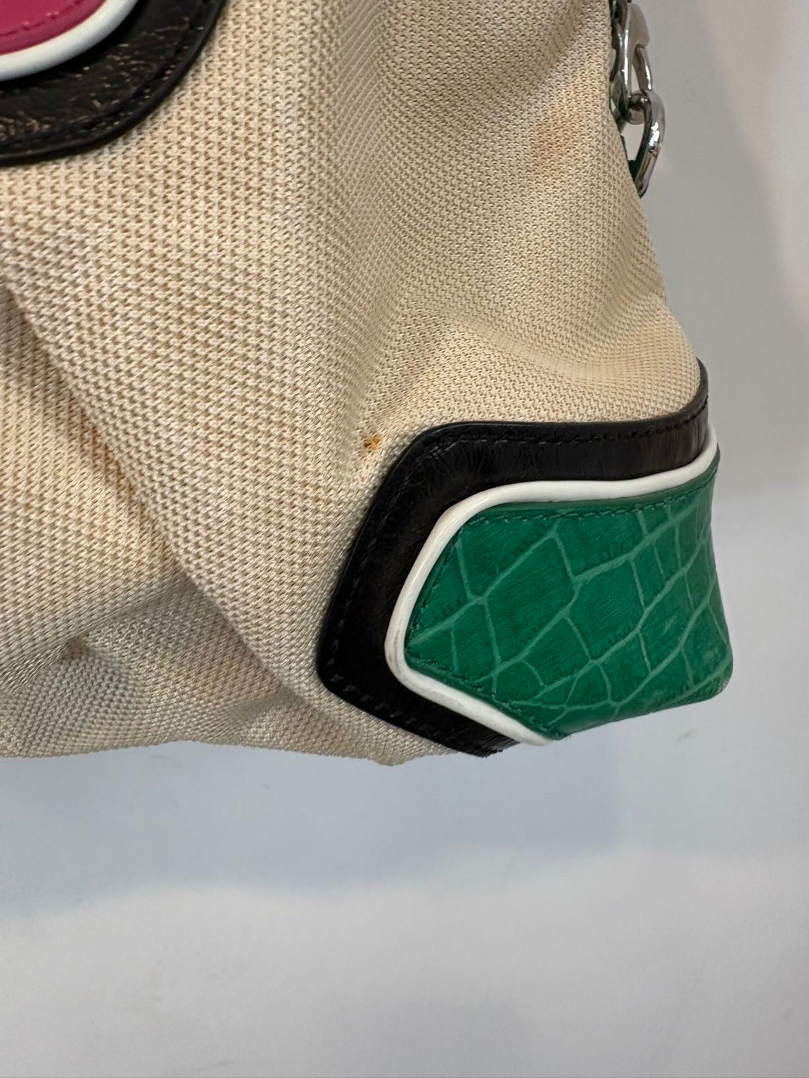 ICEBERG. Bolso doble asa texturas