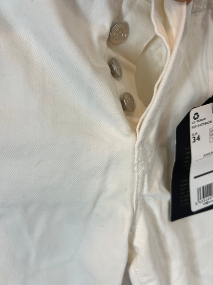 MANGO. Buttoned white denim with fringes. Size 34