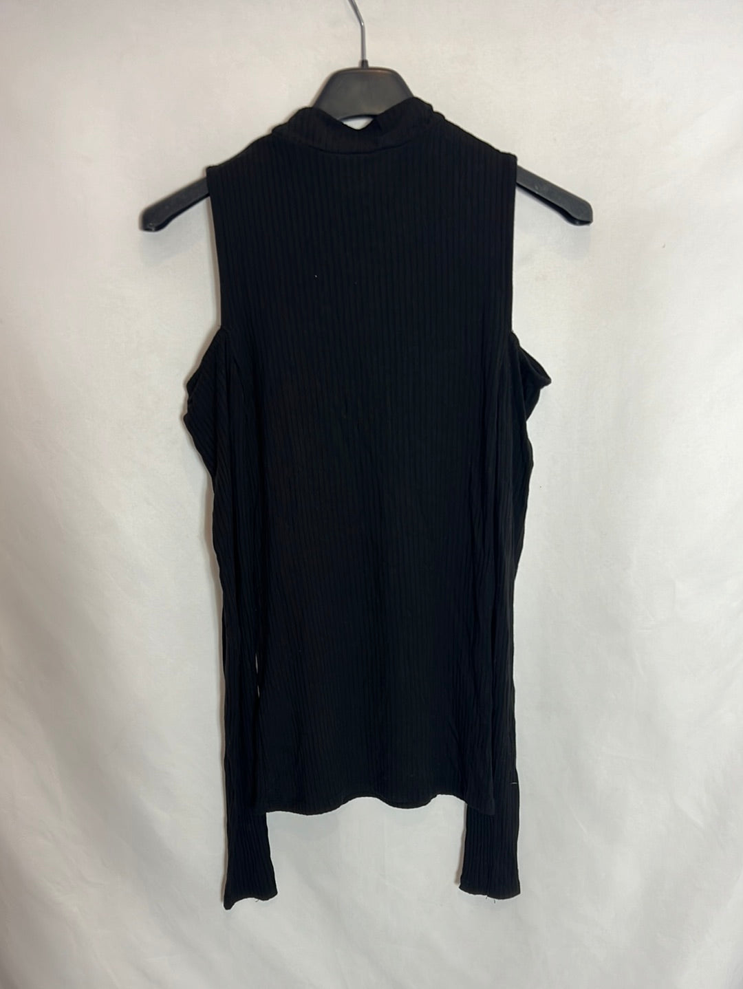 H&amp;M. Perkins black top size 34