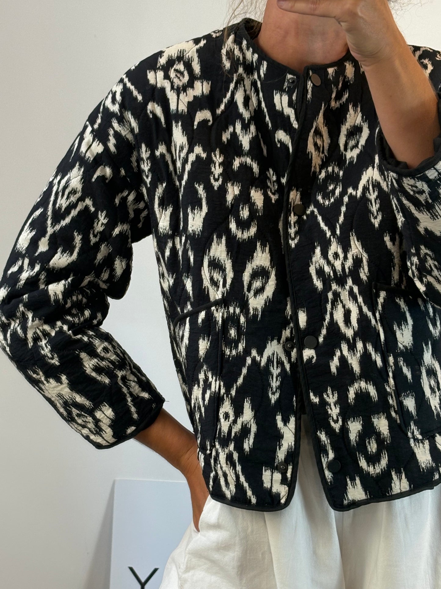 ZARA. Printed quilted jacket. TS