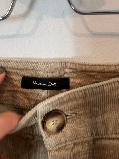MASSIMO DUTTI. Beige micro corduroy pants. T 36