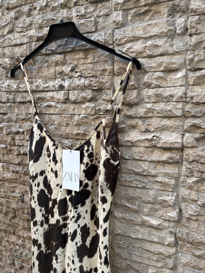 ZARA. Vestido largo estampado fluido