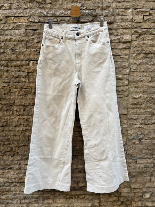 TOMORROW. Denim pata ancha en crudo