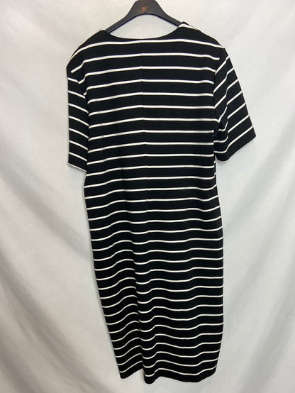 H&M. Vestido midi rayas T. XL