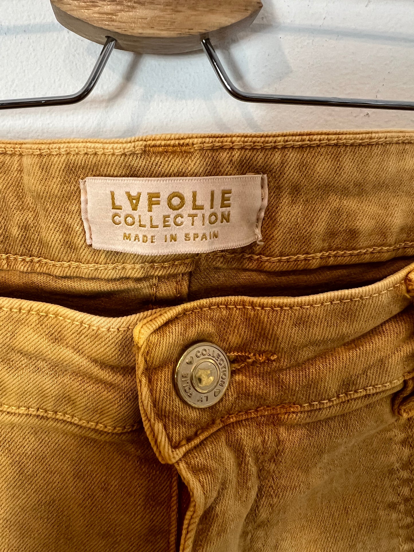 LAFOLIE COLLECTION. Pantalón ancho mostaza TU(34)