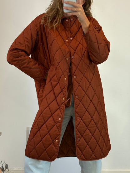 AMEÉ. Sleeveless fringed sweater S.(s)