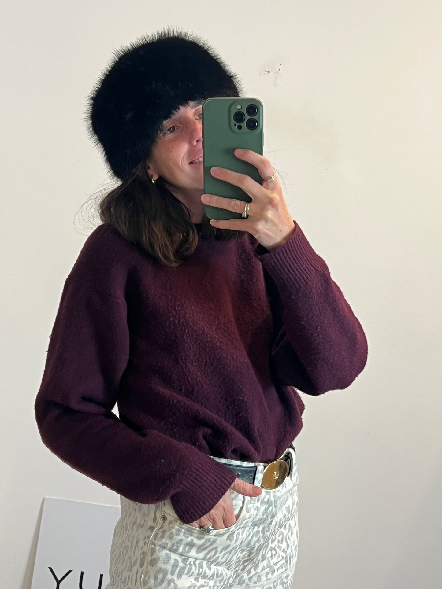ZARA. Gorro negro pelo