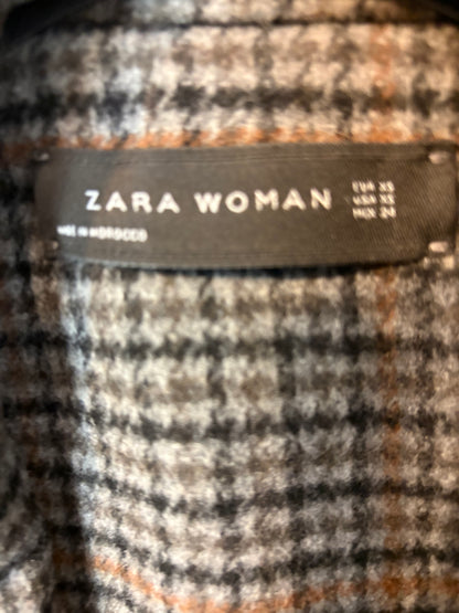 ZARA. Mustard textured back top. TS