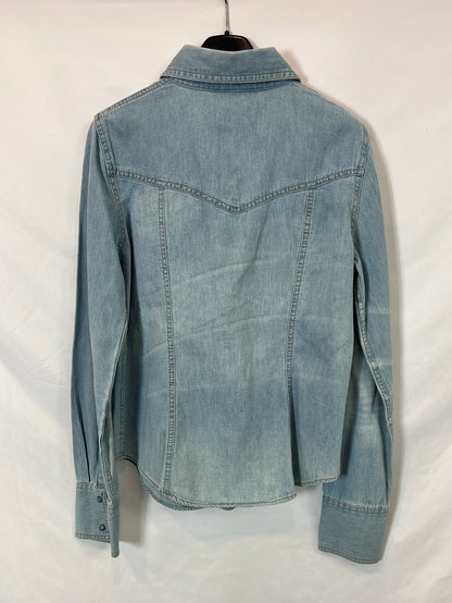 BANANA REPUBLIC. Denim shirt with button detail. TS