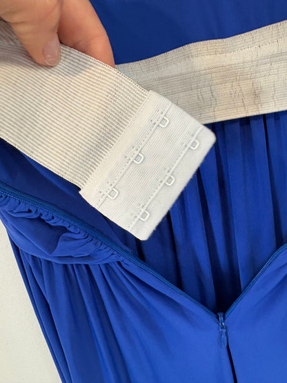 ANAMARIA COUTURE. Vestido max azul klein