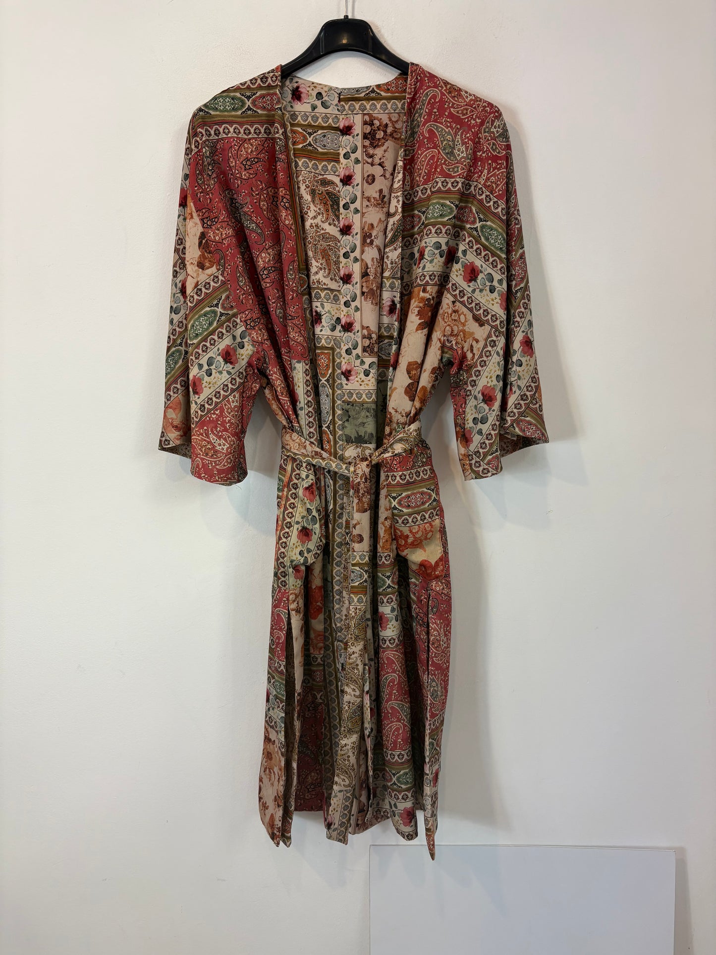 ZARA. Kimono largo reversible