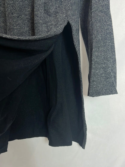 ZARA. Jersey gris largo aperturas. T S