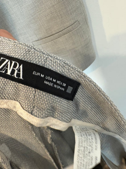 ZARA. Conjunto gris claro textura