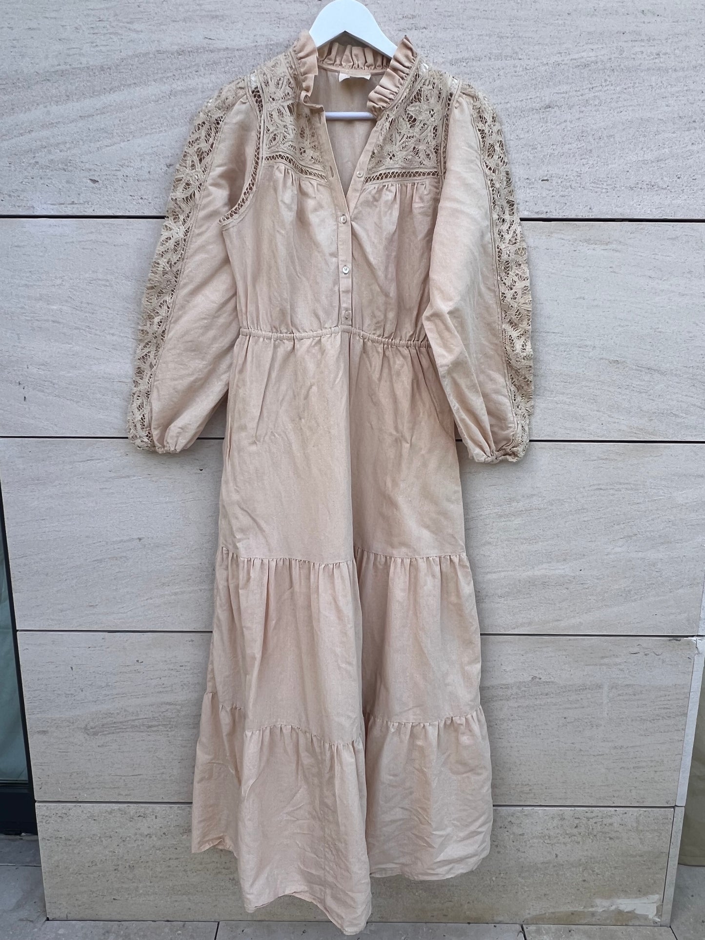 Beige long dress S.36