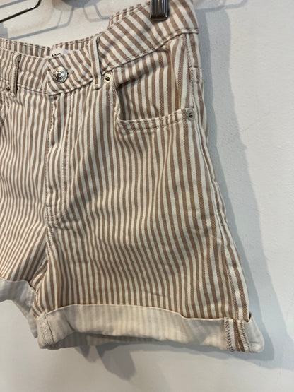 MANGO. Denim corto rayas beiges. T 36