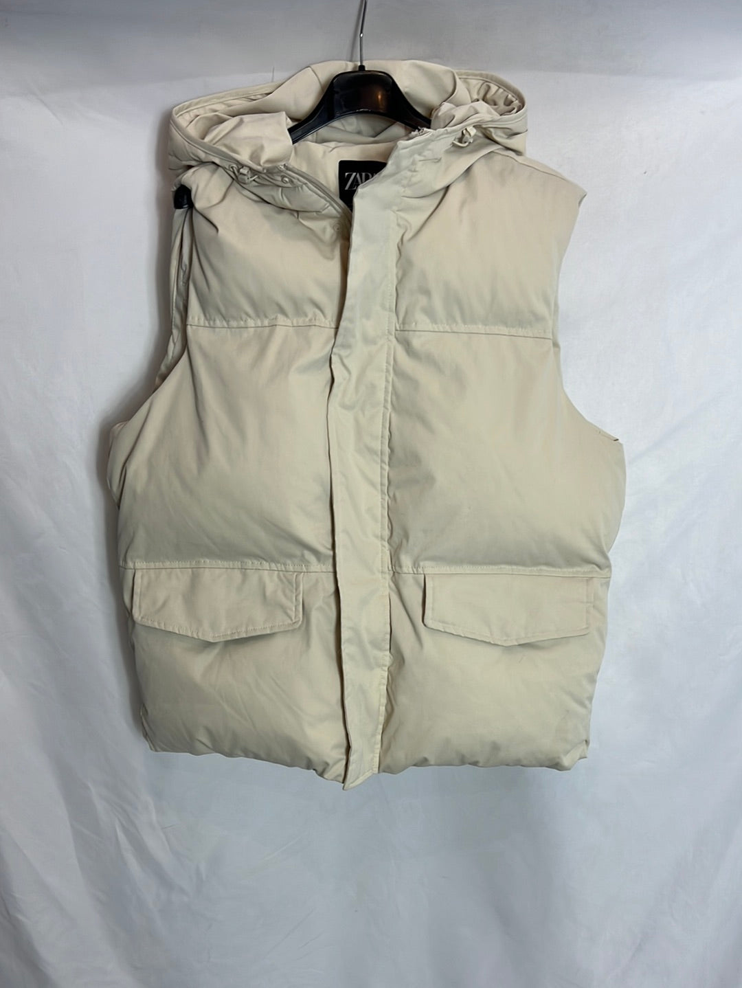 ZARA. Plumas sin mangas beige. T M