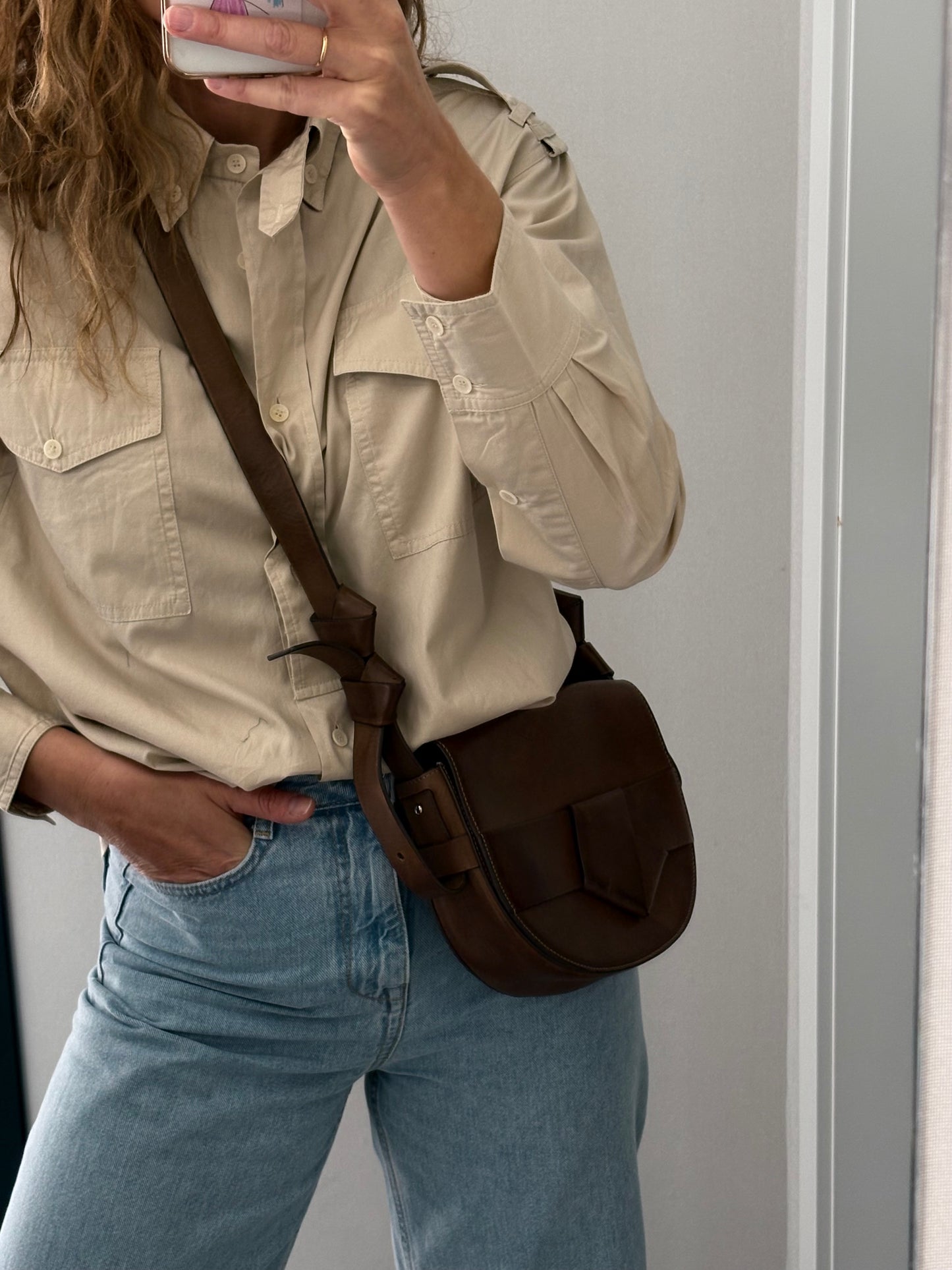 MALABABA. Bolso marrón piel asa larga