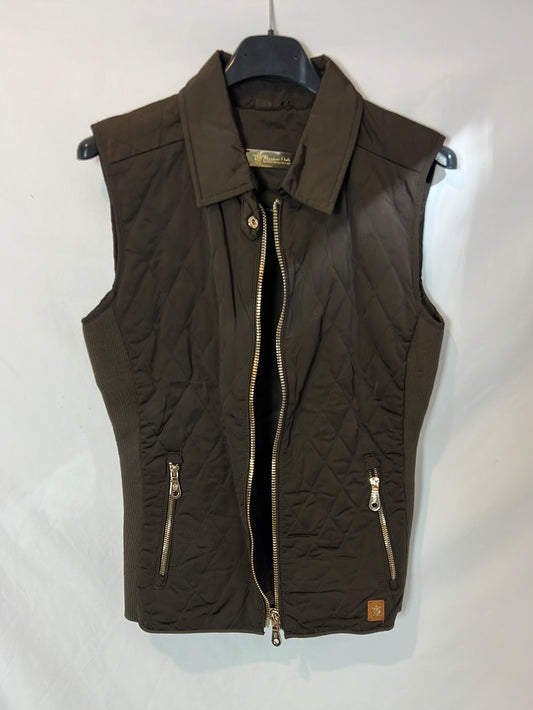 MASSIMO DUTTI. Quilted green vest. TS