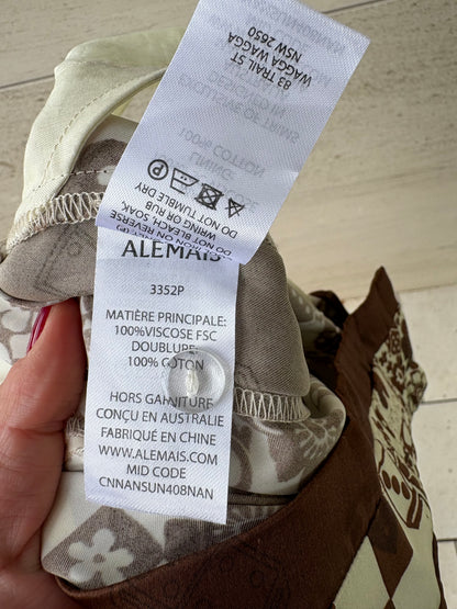 ALÉMAIS. Conjunto fluido  satinado estampado