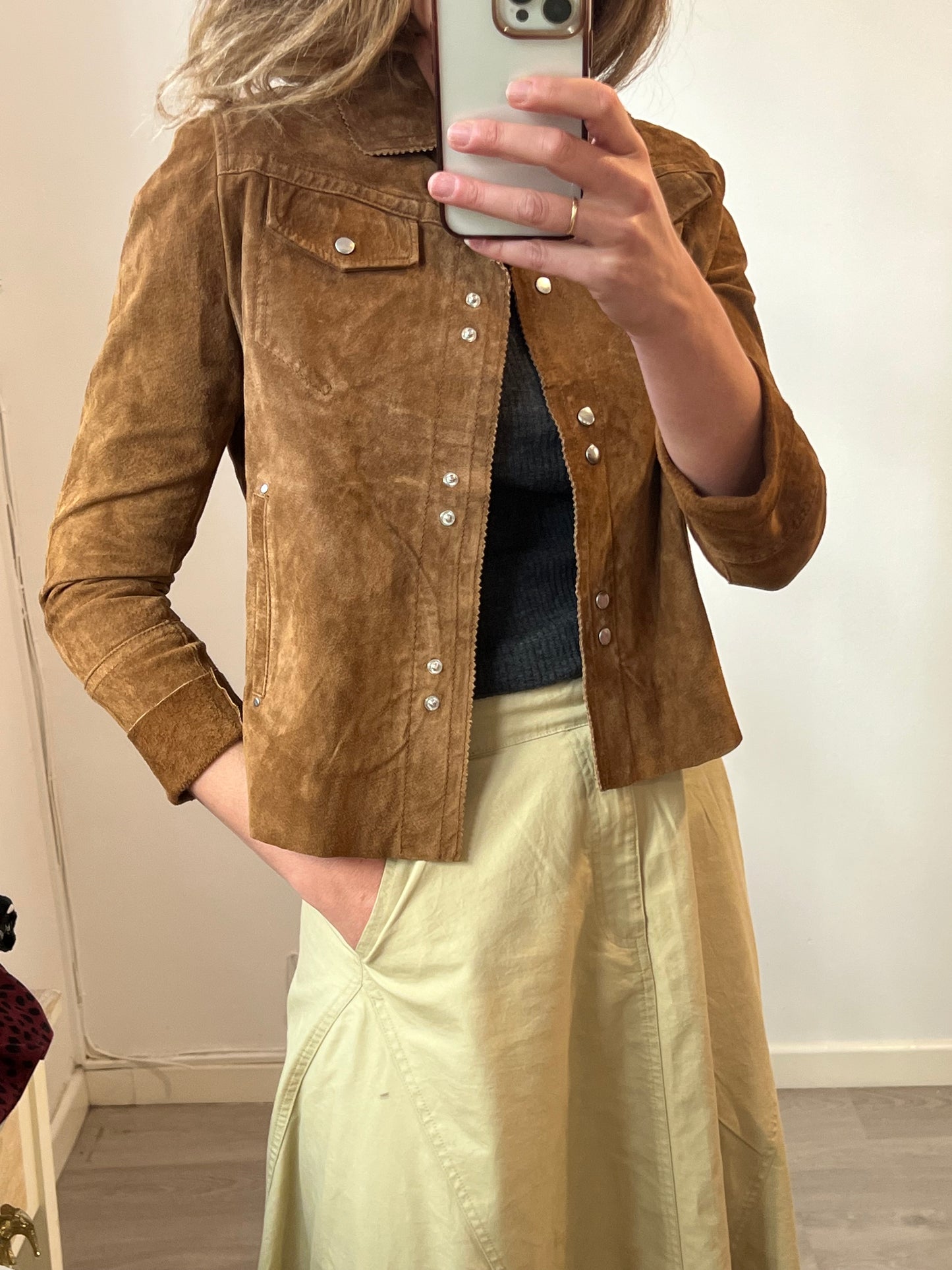 MANGO. Sobrecamisa piel beige T.S