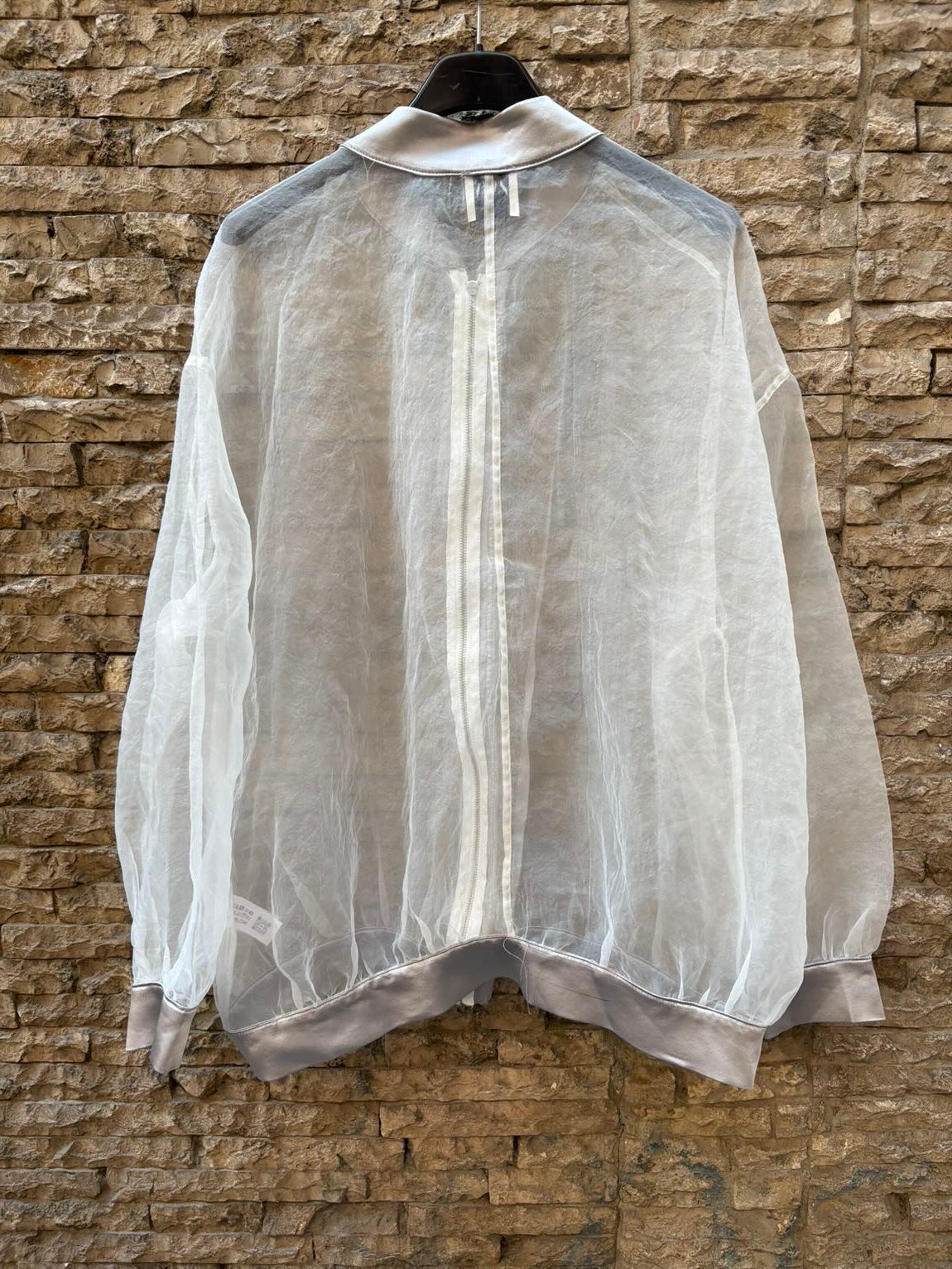 ZARA. Bomber tul detalles plateados