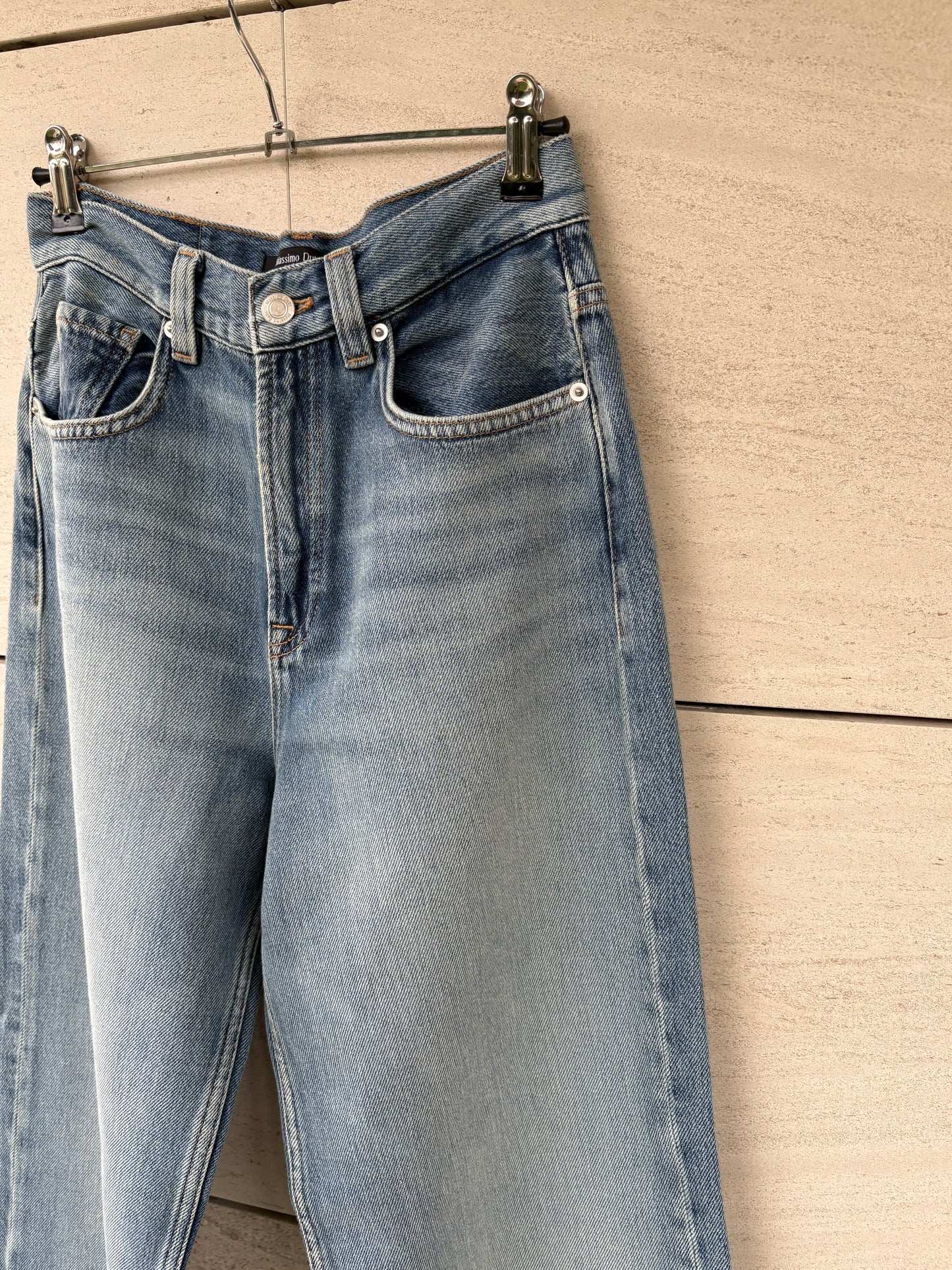 MASSIMO DUTTI. Denim tiro alto wide leg  claro