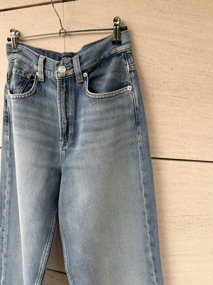 MASSIMO DUTTI. Denim tiro alto wide leg  claro