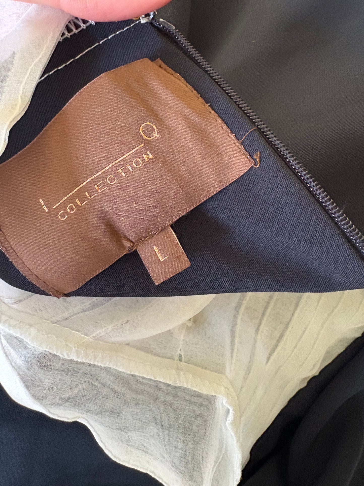 IQ COLLECTION. Vestido largo azul con seda