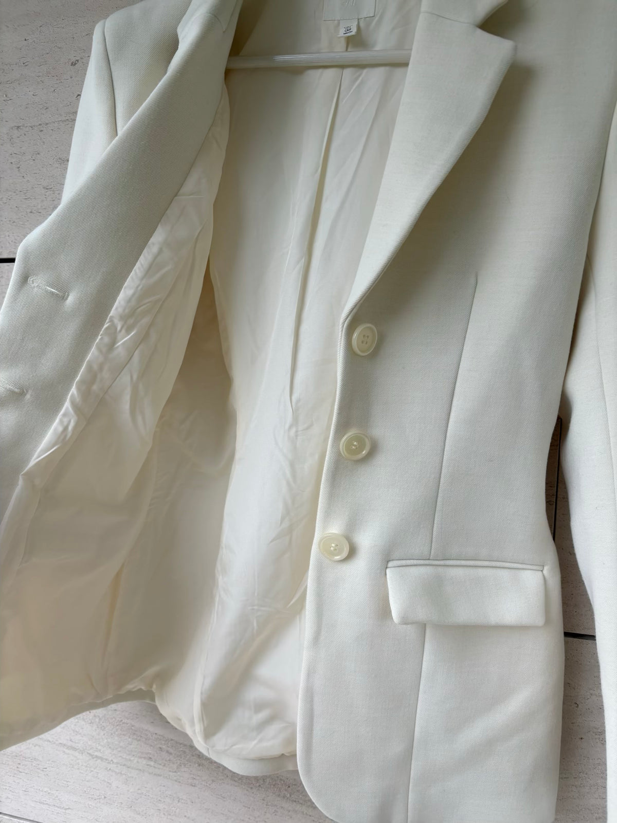 H&M. Chaqueta estructura color crudo