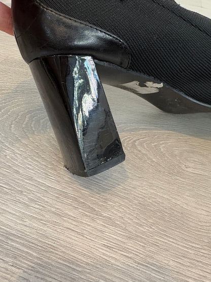 CORINA. Botin negro broche. T 38