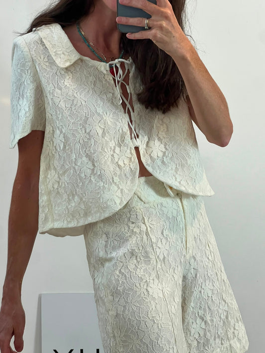 CILINA. Conjunto top y bermuda encaje