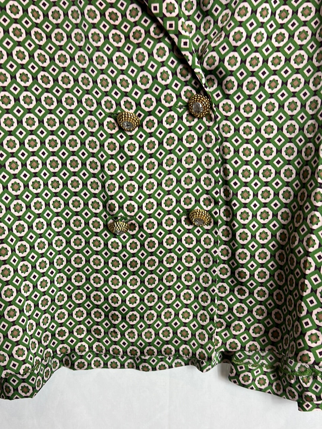 ZARA. Blusa satinada doble botonadura estampada. T M