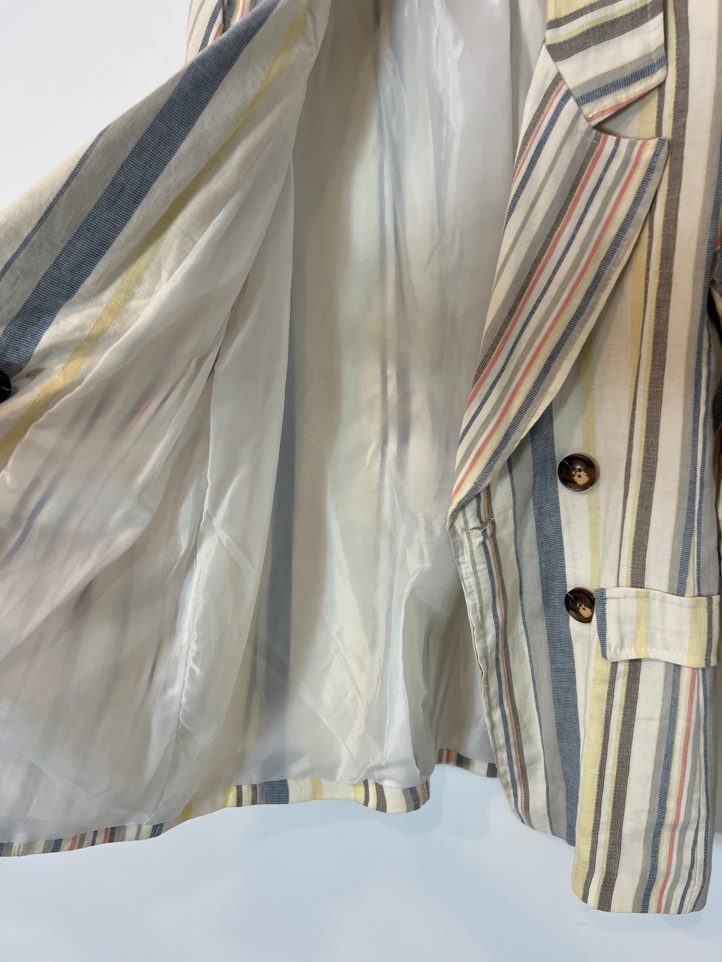 AMEÉ. Striped blazer with linen. TM