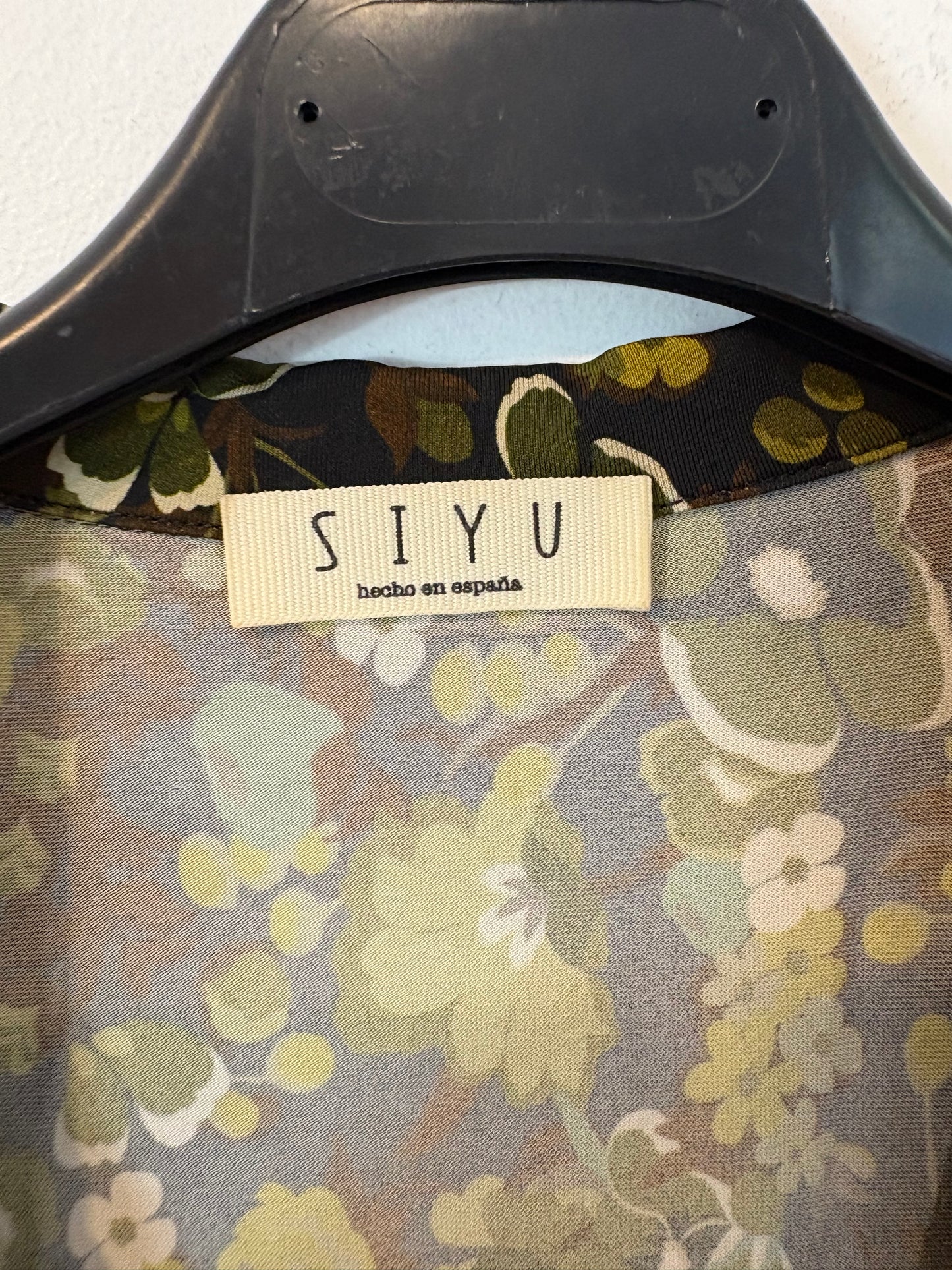 SIYU. Conjunto punto elástico estampado